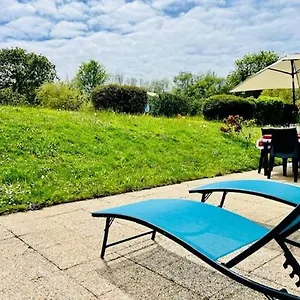 Maison A Morgat En Bretagne Sur La Presqu'ile De Situee A 800 M De La Piscine Chauffee Toute L'annee Travaux Piscine Du 16 Au 30 Juin 2025 Hébergement de vacances
